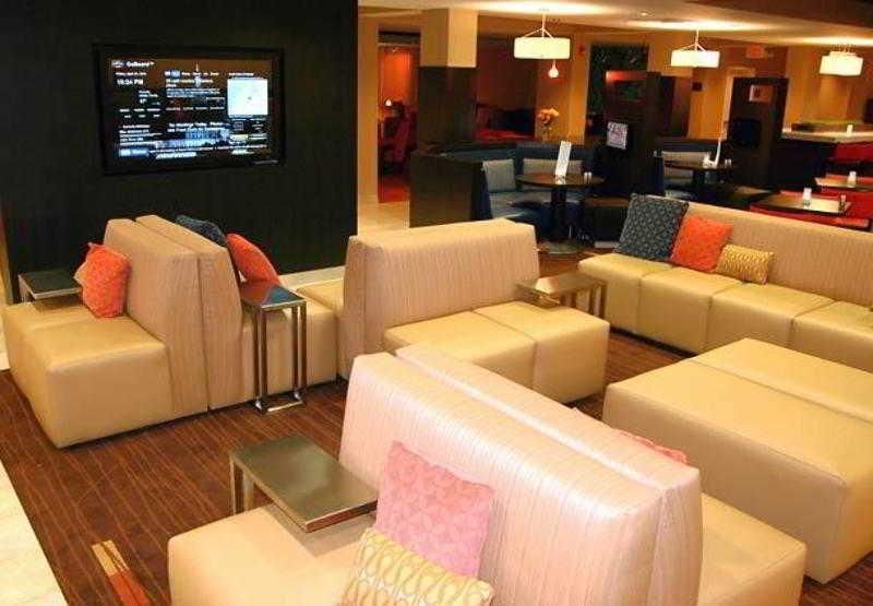 Courtyard By Marriott Traverse City Ngoại thất bức ảnh