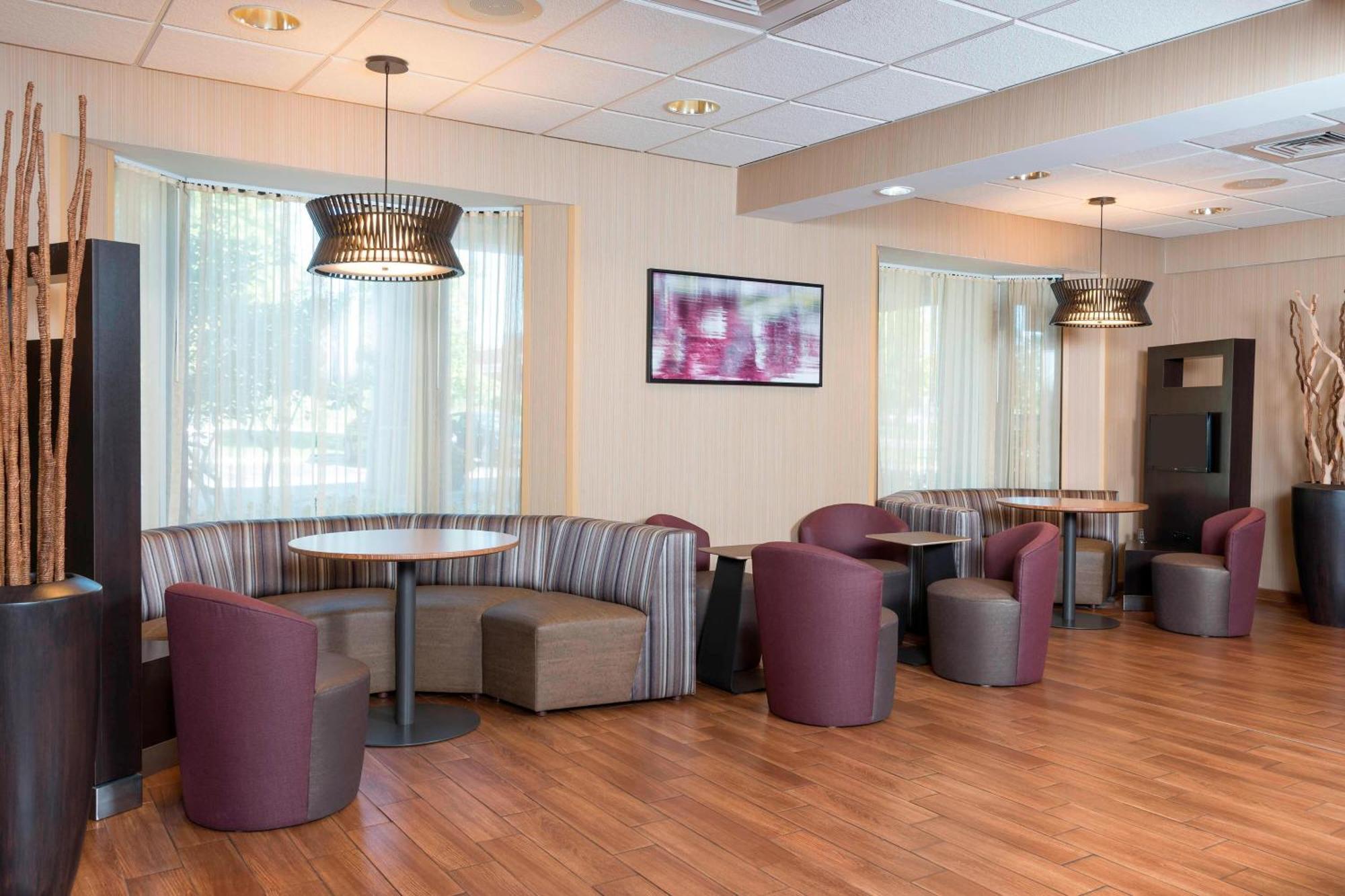 Courtyard By Marriott Traverse City Ngoại thất bức ảnh