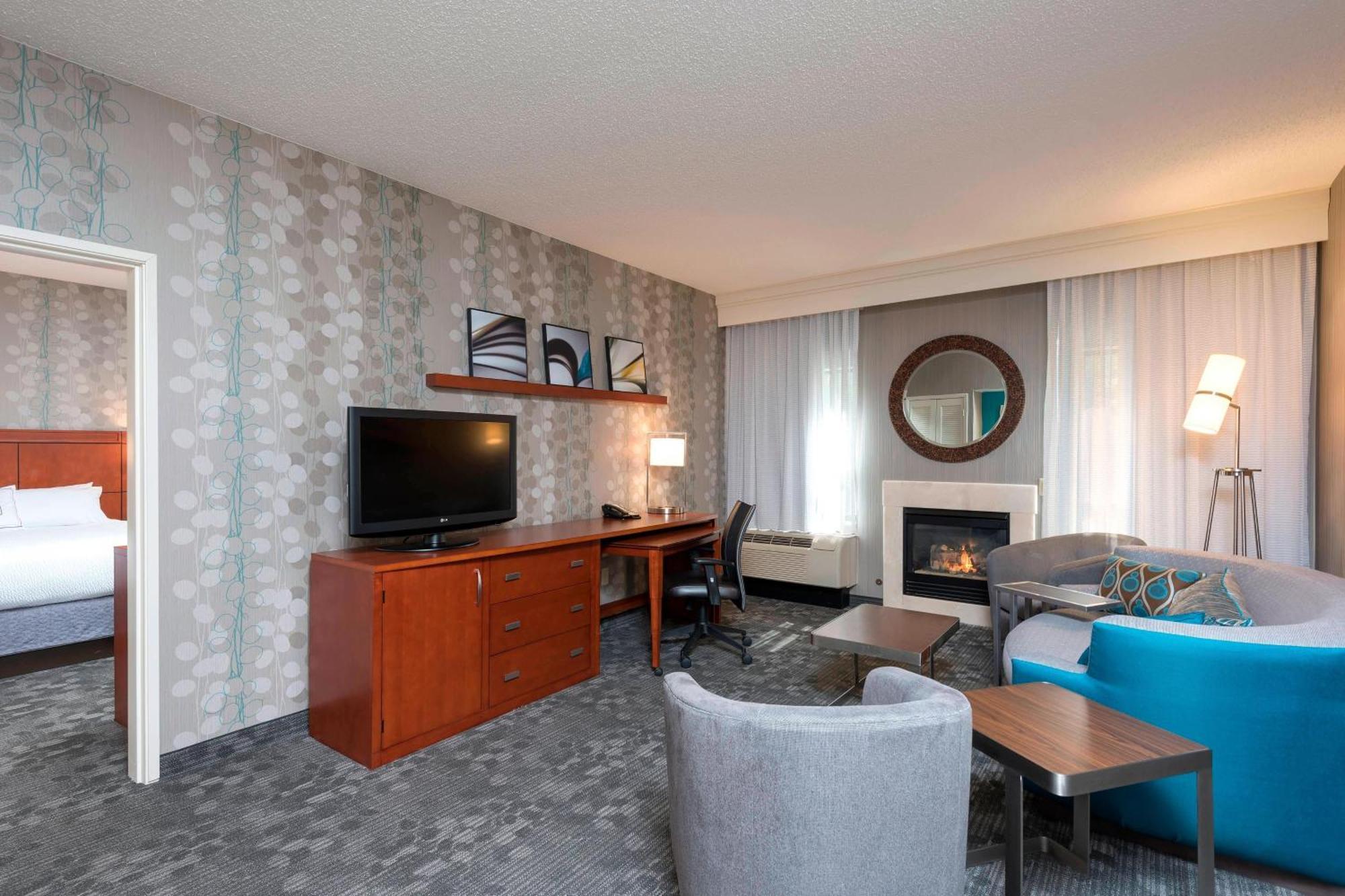 Courtyard By Marriott Traverse City Ngoại thất bức ảnh